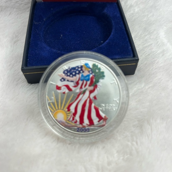 2000 Silver Bullion American Eagle Coin - Picture 2 of 4